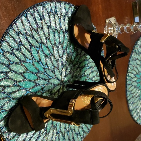 Heels - Picture 2 of 5